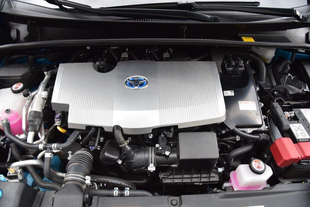 Toyota Prius Plug-In Hybrid - silnik
