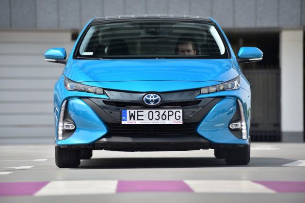 Toyota Prius Plug-In Hybrid – przód