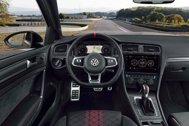 Volkswagen Golf GTI TCR (2019) - 290 KM, DSG i przedni napęd