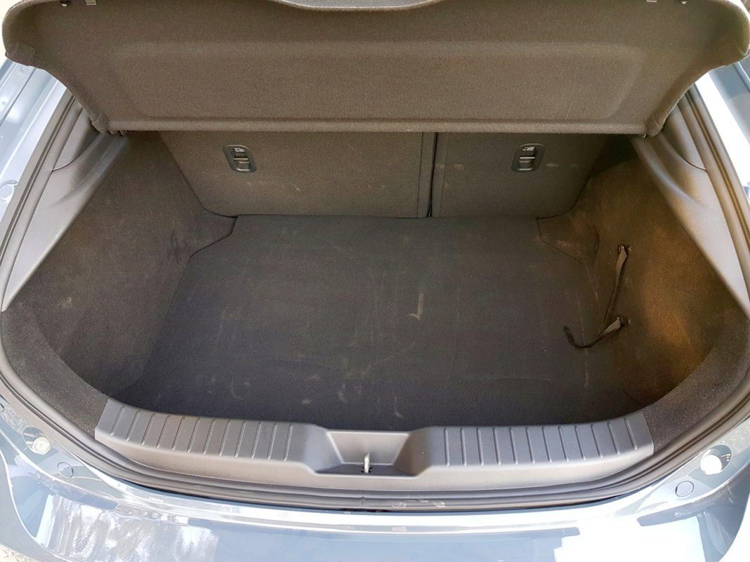 Mazda 3 (2019) - bagażnik