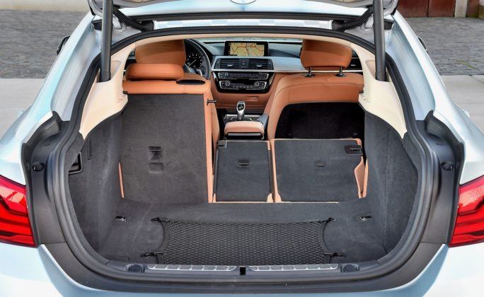 BMW 440i - bagażnik