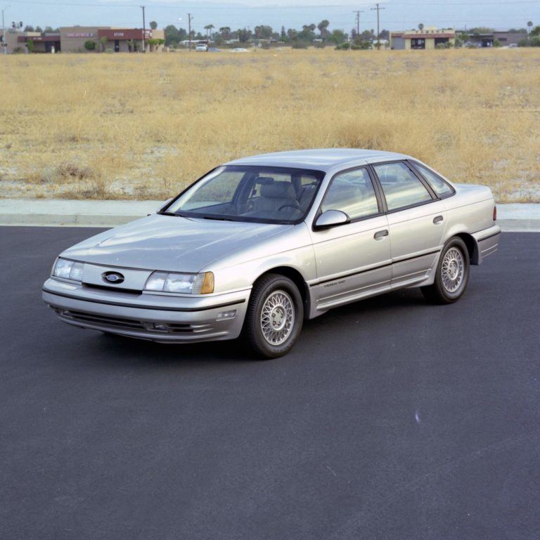 Ford Taurus (1989)