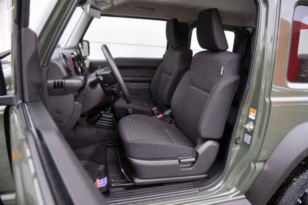 SUZUKI Jimny IV Premium 1.5 102KM 5MT 4WD PKALP44 01-2019