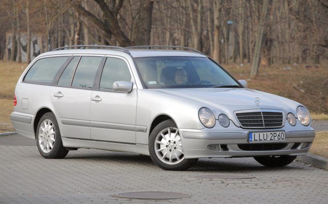 Mercedes klasy E W210