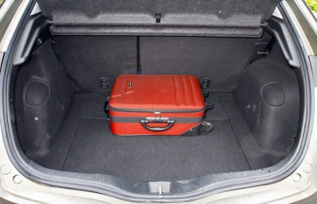 Honda Civic VIII UFO - bagażnik