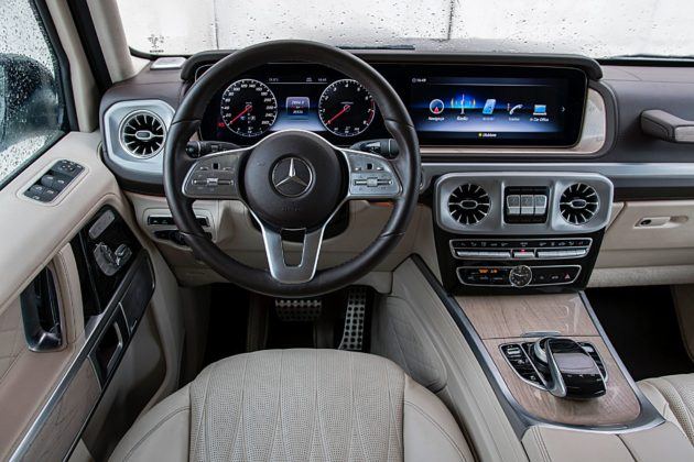 Mercedes G 500 – deska rozdzielcza