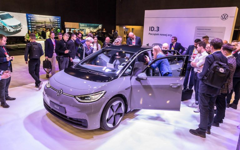 Elektryczny następca VW Golfa już w Polsce. Czy pobije rynek?