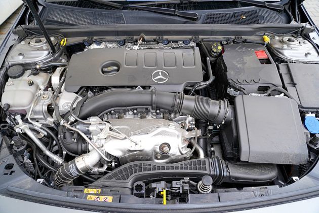 Mercedes CLA – silnik