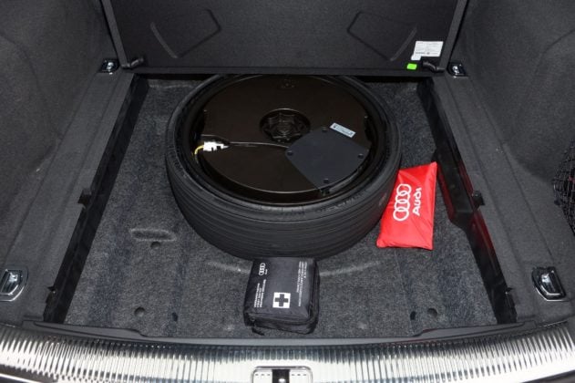 Audi Q5 8R bagażnik