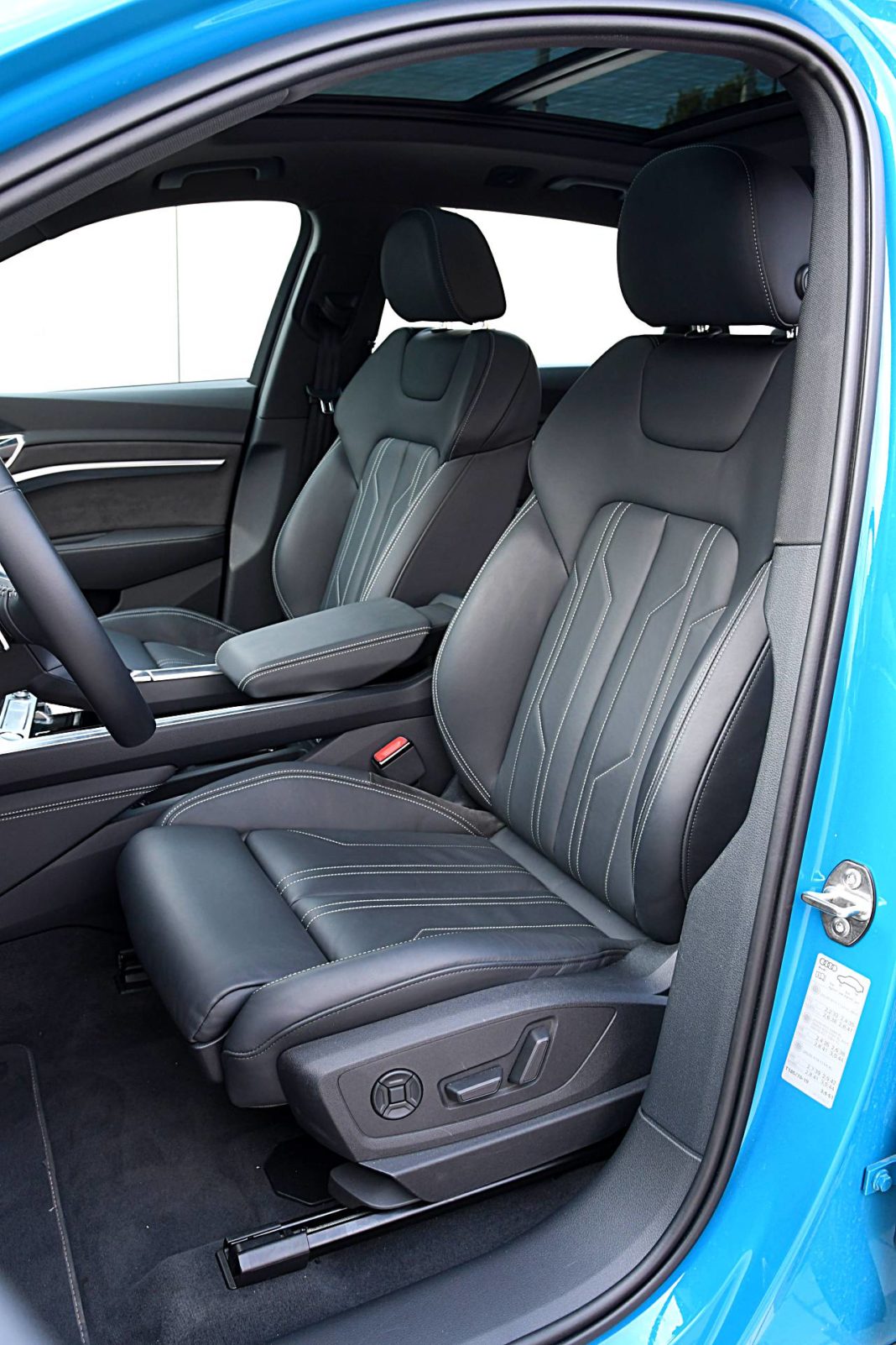 Audi e-tron 55 quattro advanced – fotele
