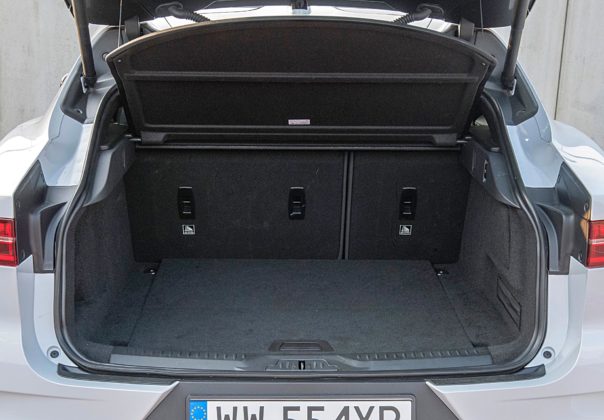 Jaguar I-Pace EV400 AWD – bagażnik