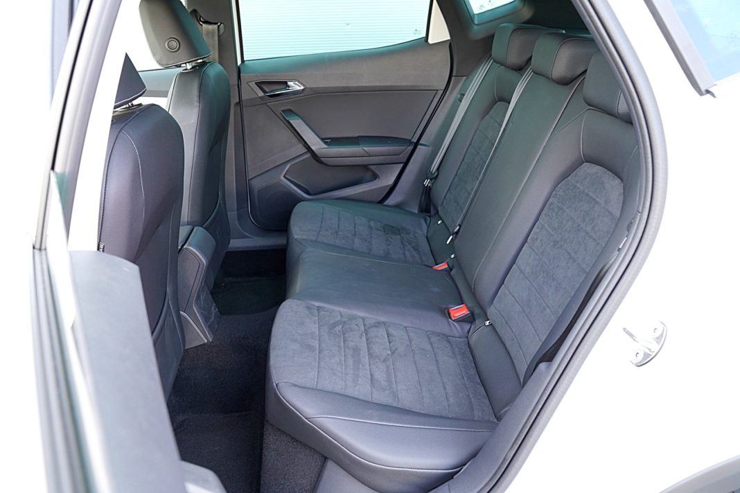 Seat Arona 1.0 TSI 115 Xcellence – kanapa