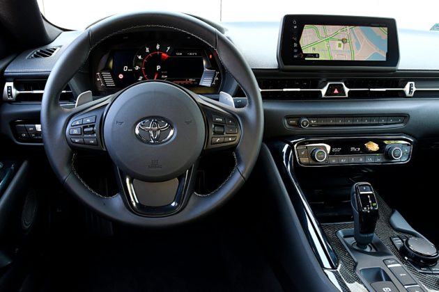 Toyota GR Supra – deska rozdzielcza