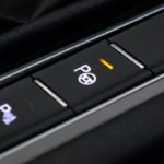 VW Passat - przycisk automatycznego parkowania