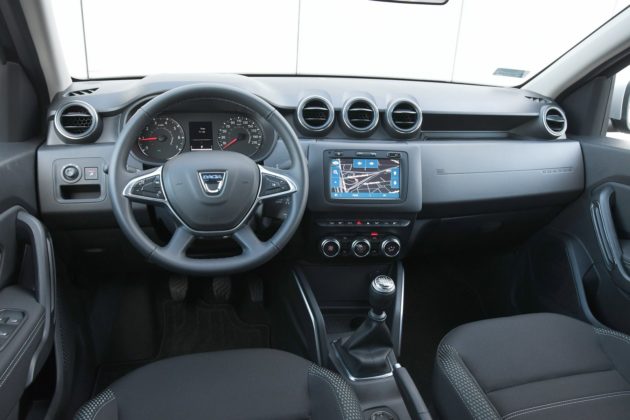 Dacia Duster 1.3 TCe 150 4WD Prestige test 2020 - deska rozdzielcza