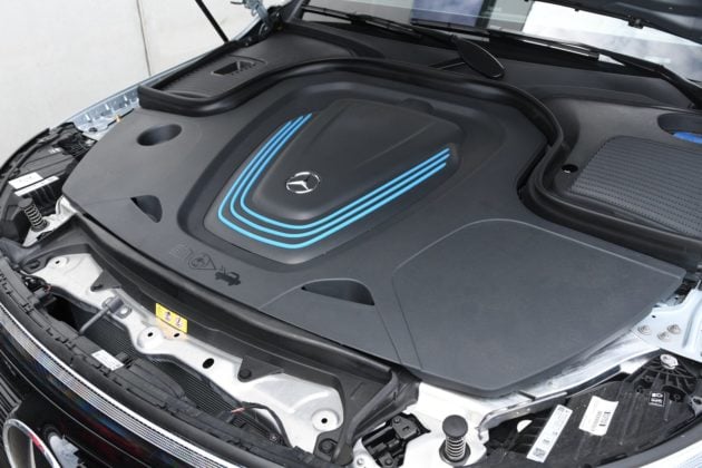 Mercedes EQC - przedni silnik elektryczny (204 KM)