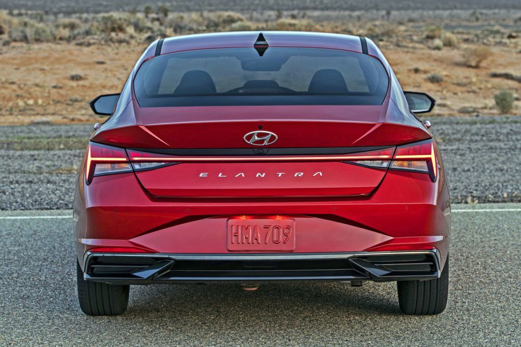 Hyundai Elantra (2021)