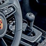 Manualna skrzynia biegów powraca do Porsche 911