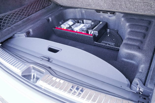 Mercedes GLE - schowek pod bagażnikiem