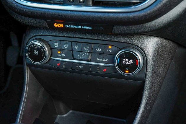Ford Fiesta - panel klimatyzacji