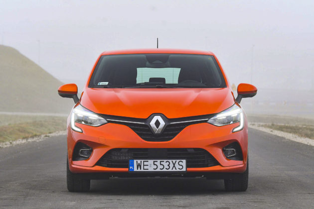 Renault Clio - przód