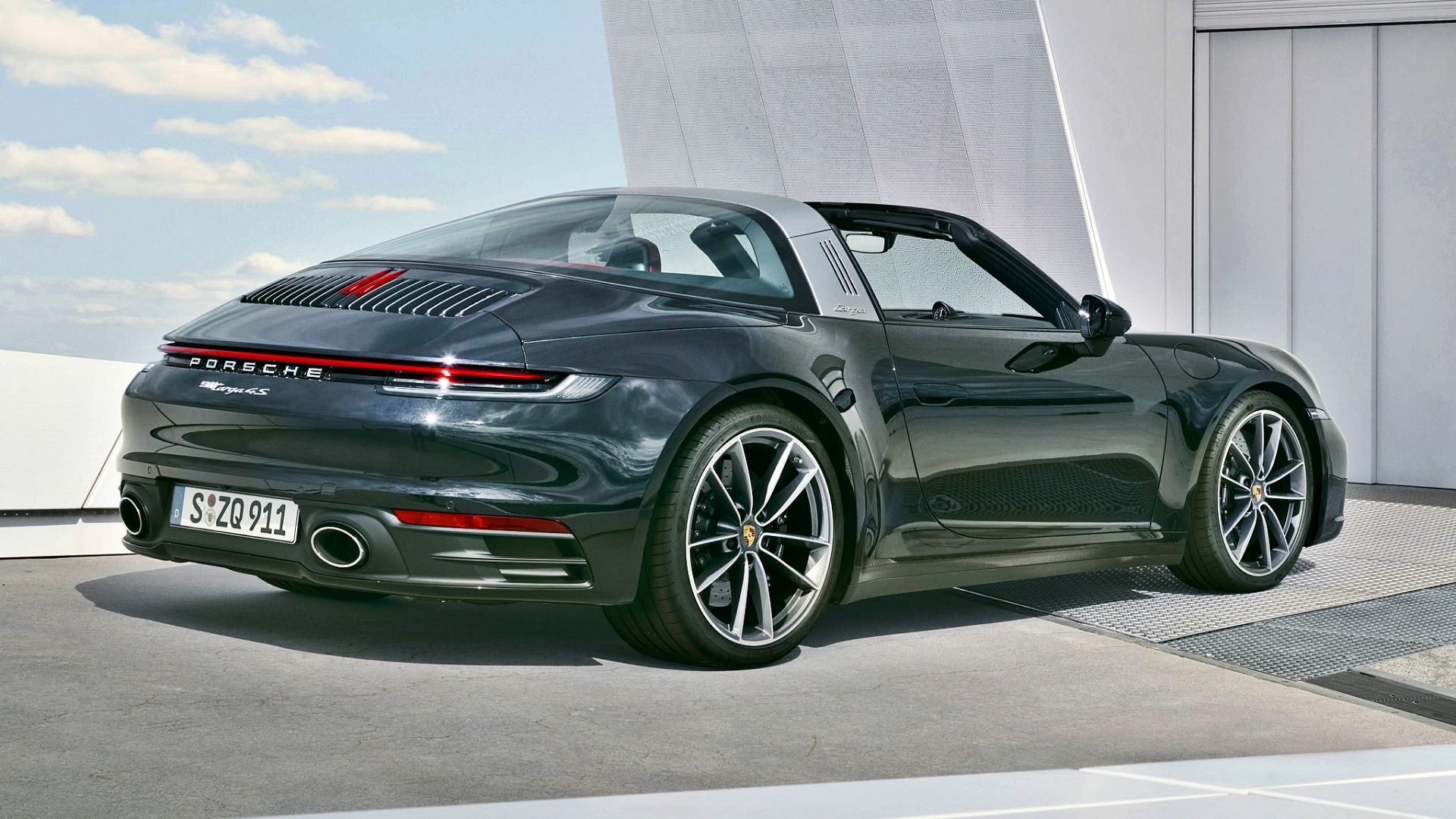 Nowe Porsche 911 Targa zaprezentowane. Nawiązuje do modelu