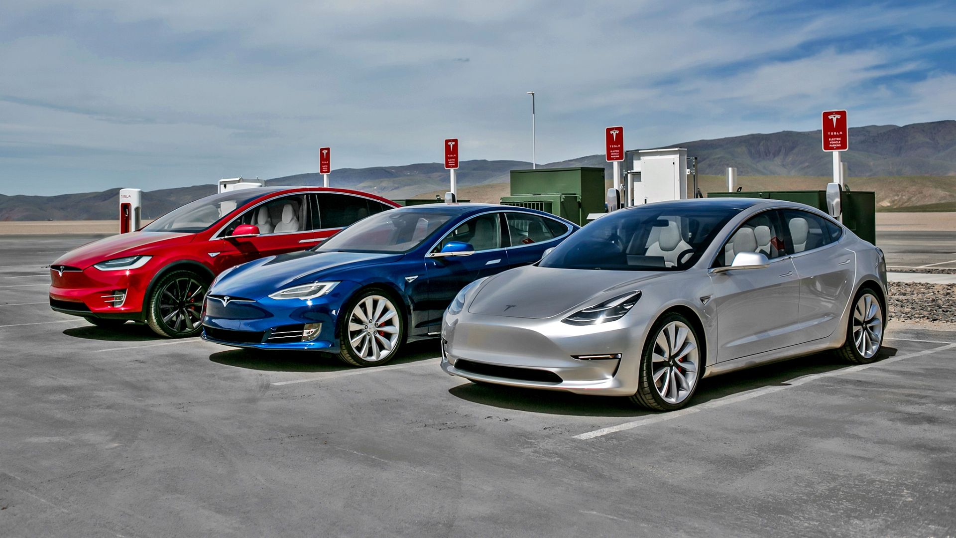 Tesla obniża ceny swoich aut, ale coś za coś...