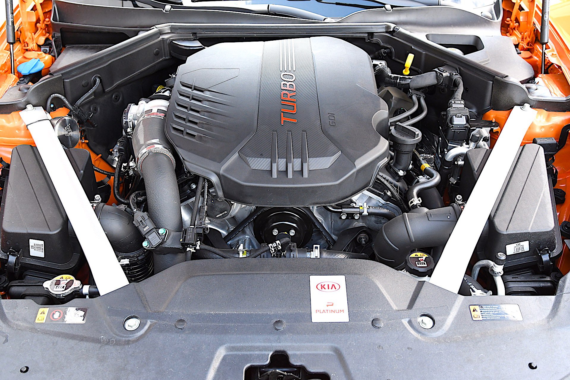 Kia Stinger 3.3 V6 GT - silnik