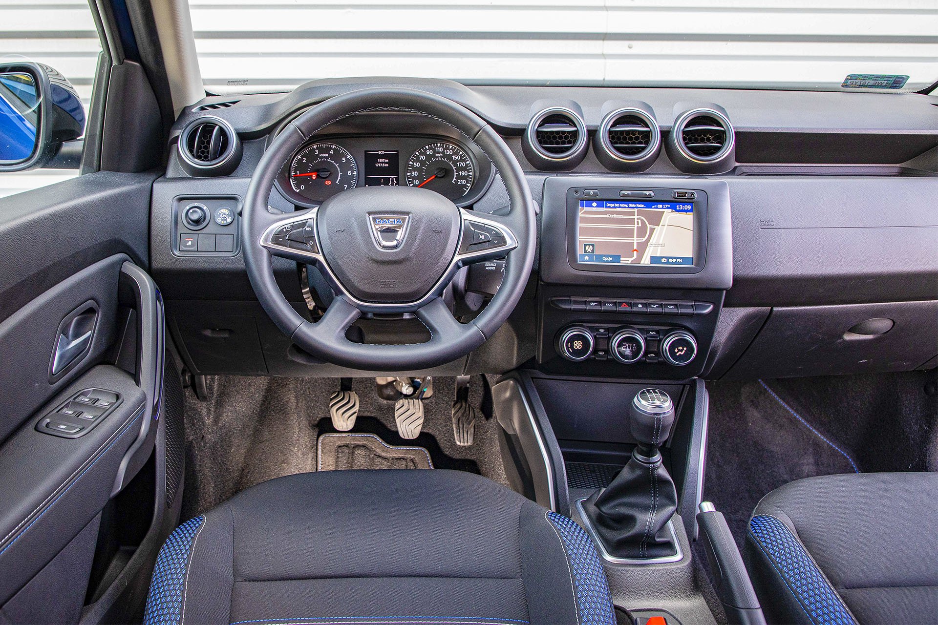 Dacia Duster 1.0 TCE 100 LPG test – deska rozdzielcza