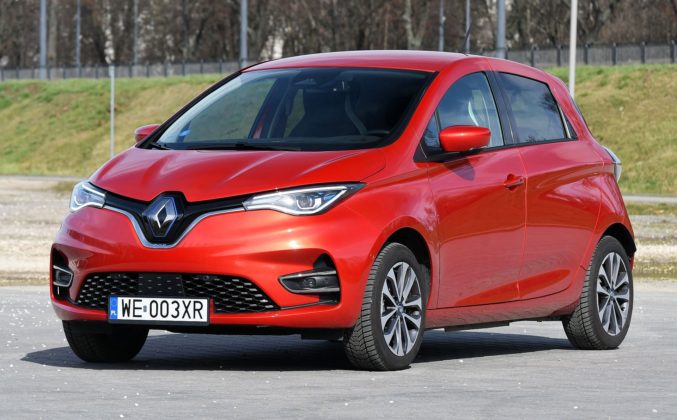 RENAULT Zoe I FL 52kWh R135 Intens 135KM 1AT E-Shifter FWD WE003XR 03-2020