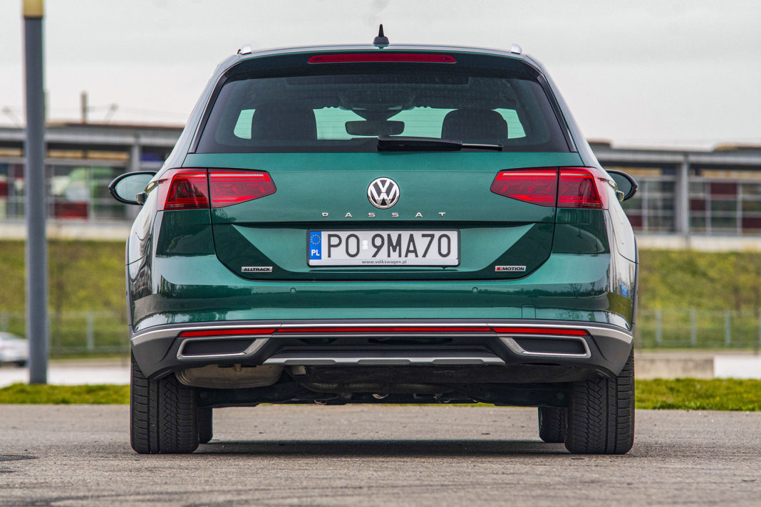Volkswagen Passat Alltrack - tył