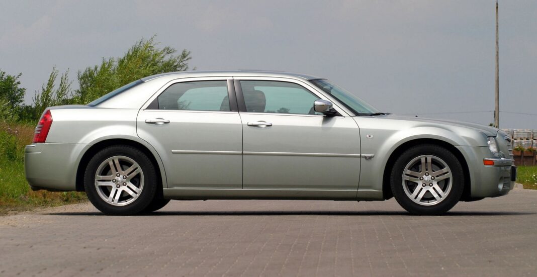 Używany Chrysler 300C (20042011) opinie, dane