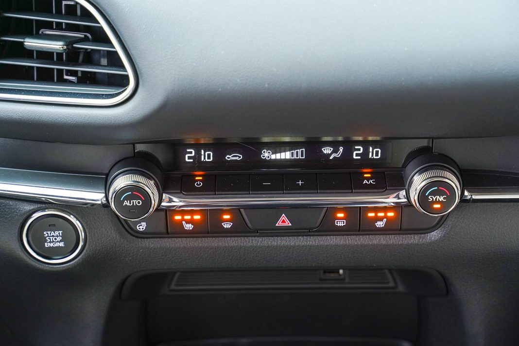 Mazda CX-30 - klimatyzacja