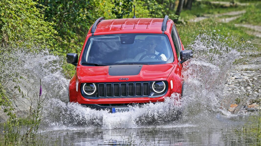 Jeep Renegade 4xe i Jeep Compass 4xe terenowe hybrydy