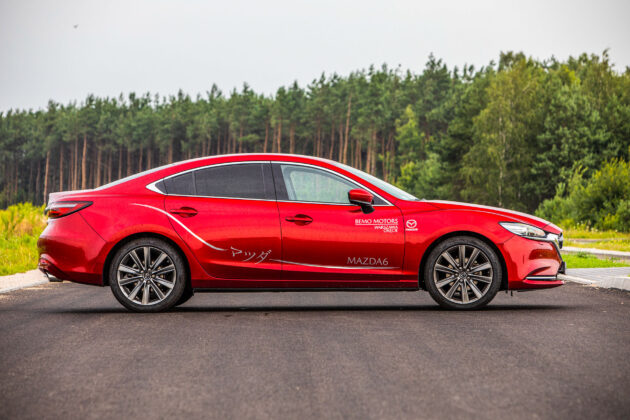Mazda 6 2.5 Skyactiv-G test – bok