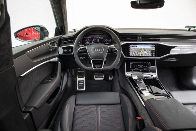 Audi RS 7 Sportback (2020) test deska rozdzielcza