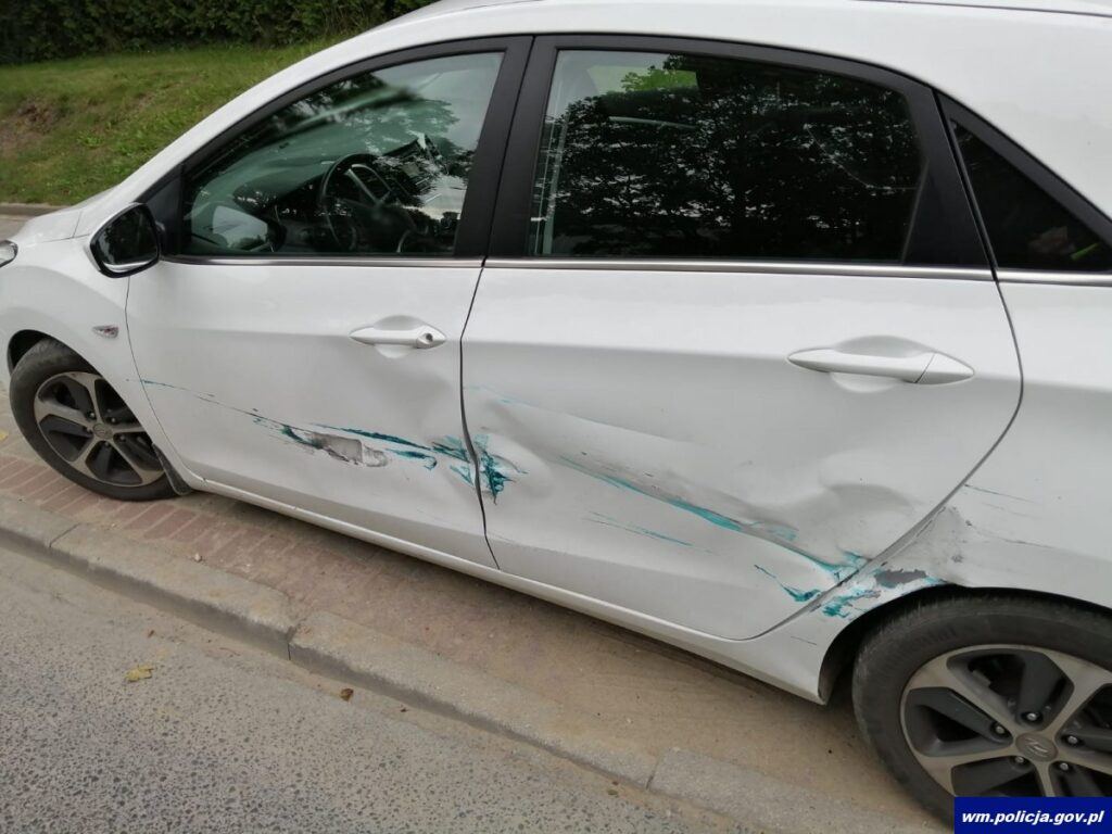 Uszkodzone auto