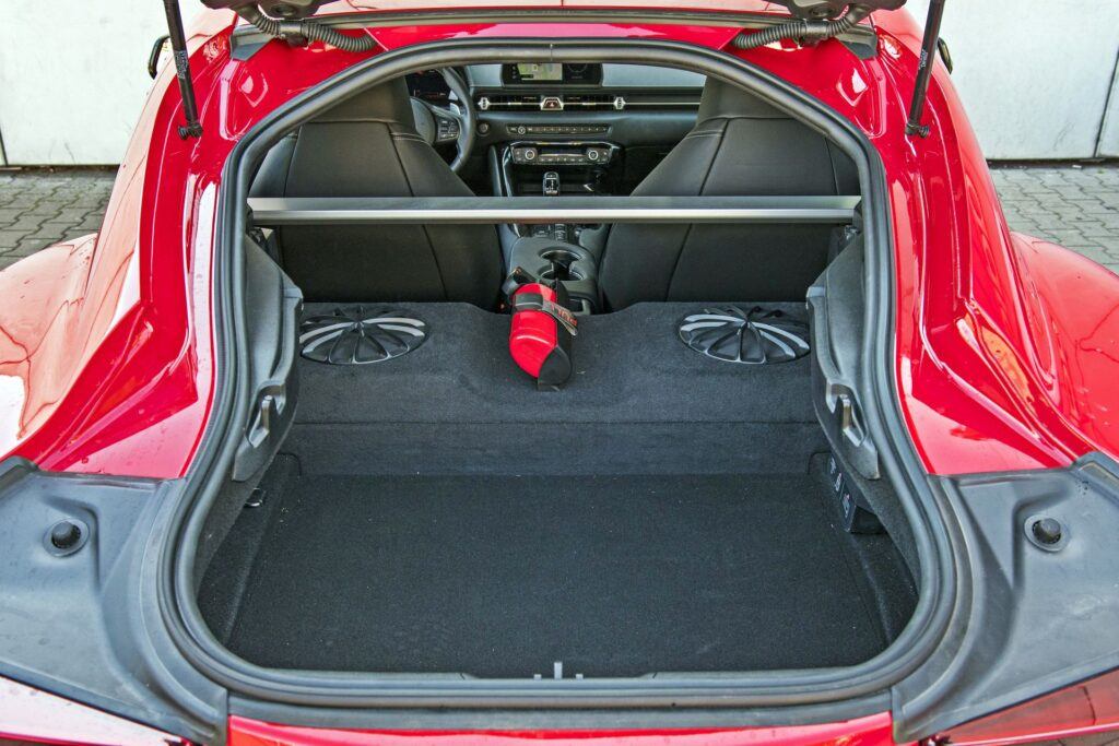 Toyota GR Supra - bagażnik
