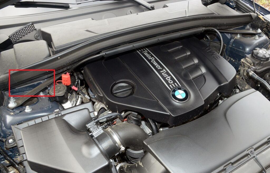 BMW X1 E84 FL xDrive25d 2.0d 218KM 8AT WY4203V 10-2012