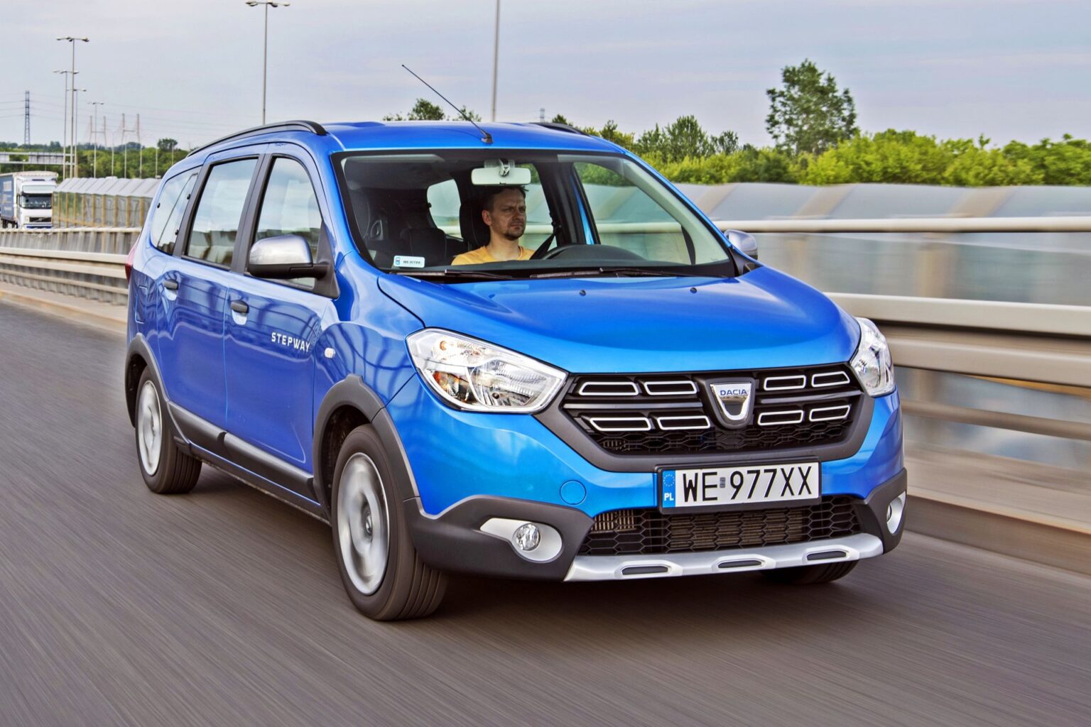 Dacia zapowiada nowego SUVa. Zastąpi model Lodgy