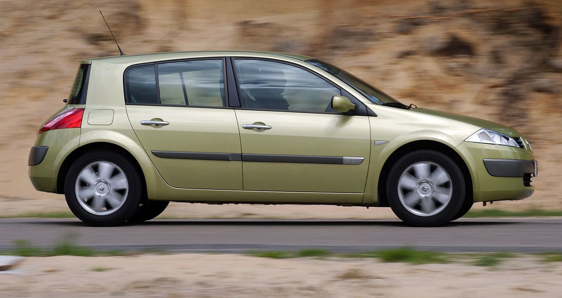 Używane Renault Megane Ii (2002-2009) - Opinie, Dane Techniczne, Typowe Usterki