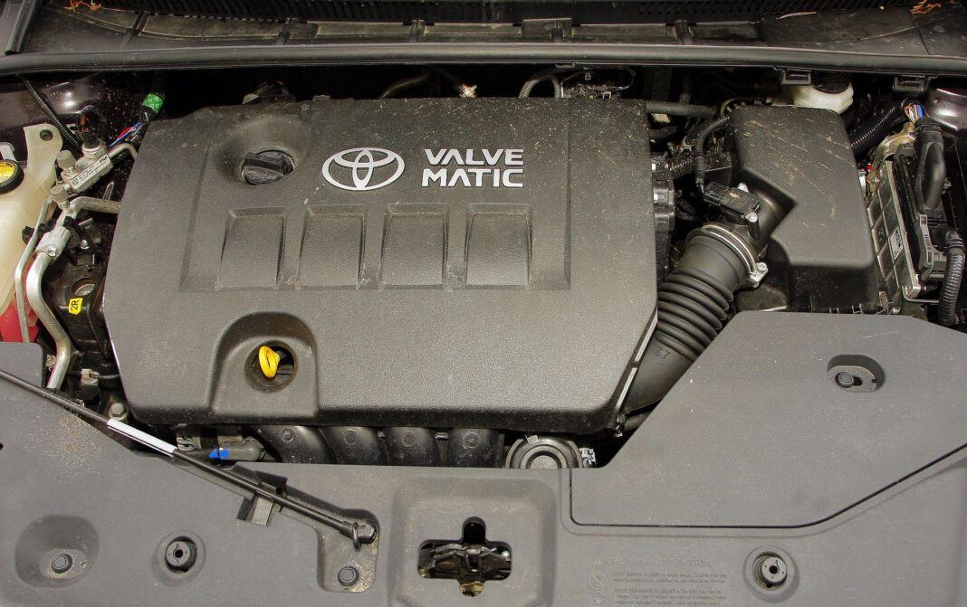 Używana Toyota Avensis III (20082018) który silnik wybrać?