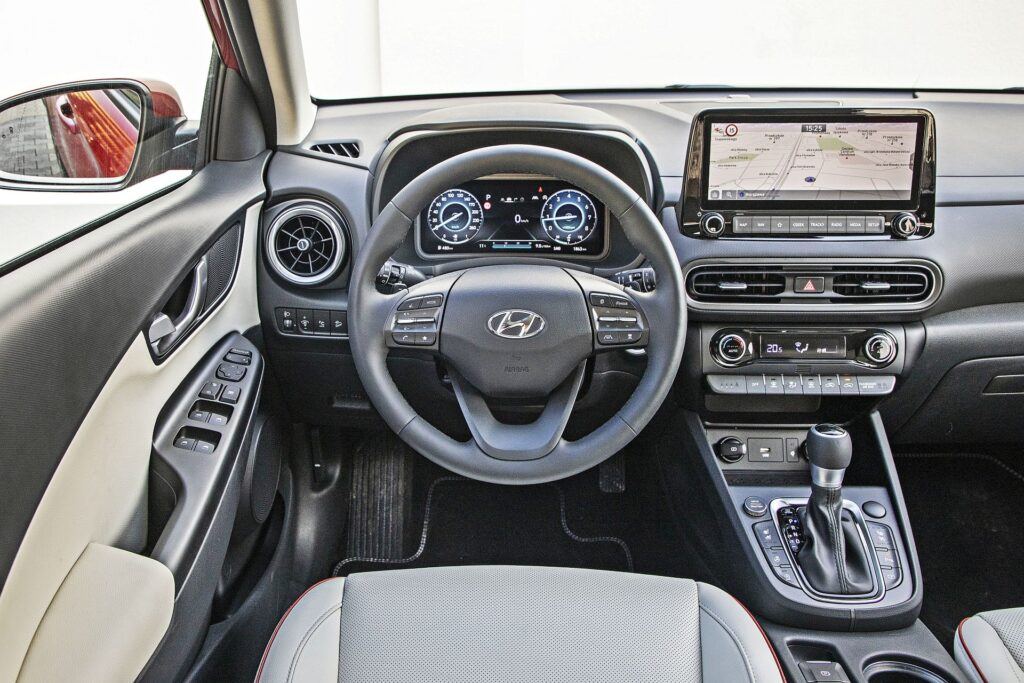 Hyundai Kona - deska rozdzielcza
