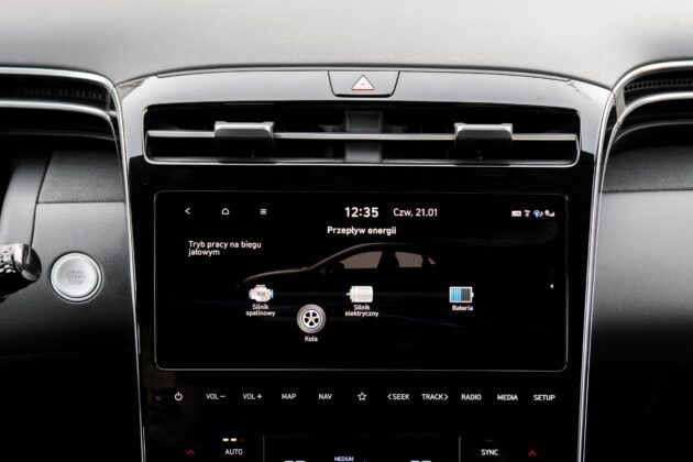 Hyundai Tucson 1.6 T-GDI HEV - ekran