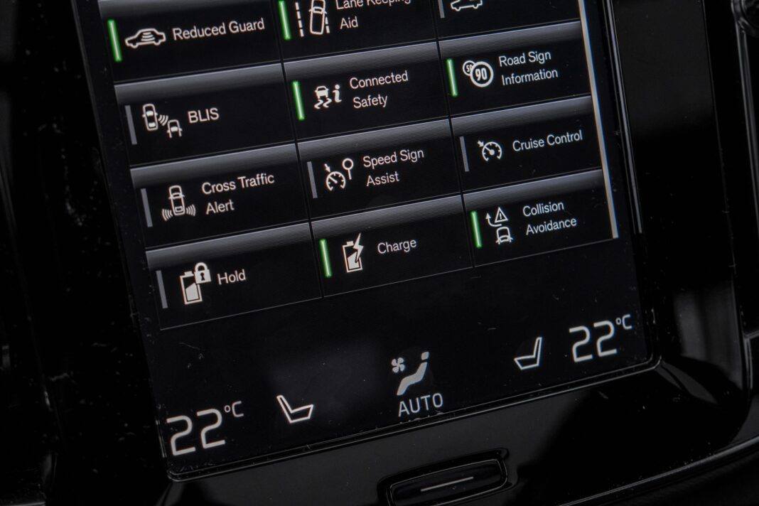 Volvo XC40 - ekran