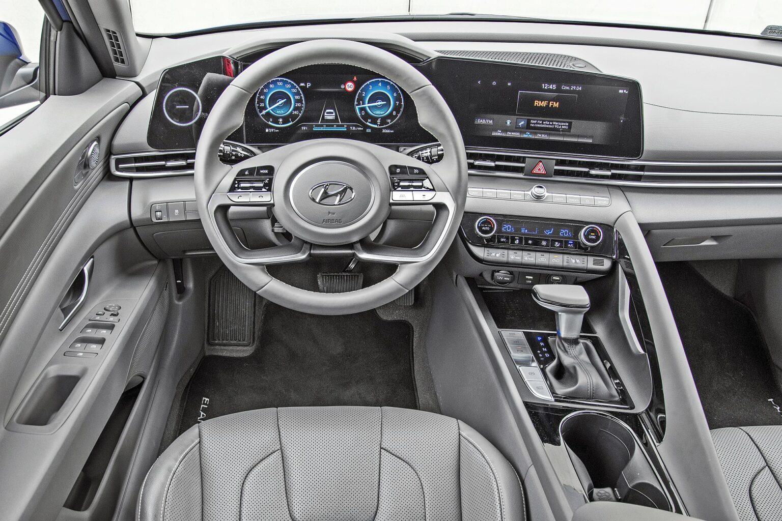 Nowy Hyundai Elantra (2021). Opis wersji i cennik