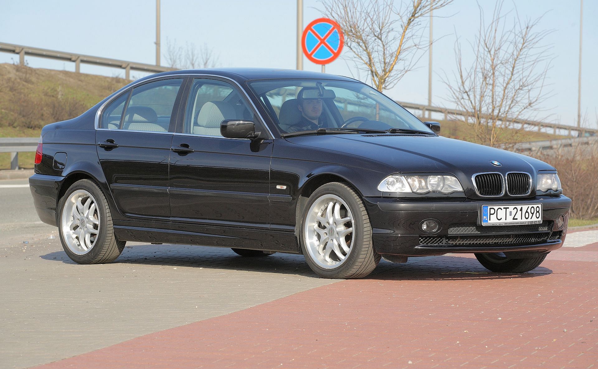 Żarówki BMW seria 3 (E46) jakie potrzebne do wymiany?