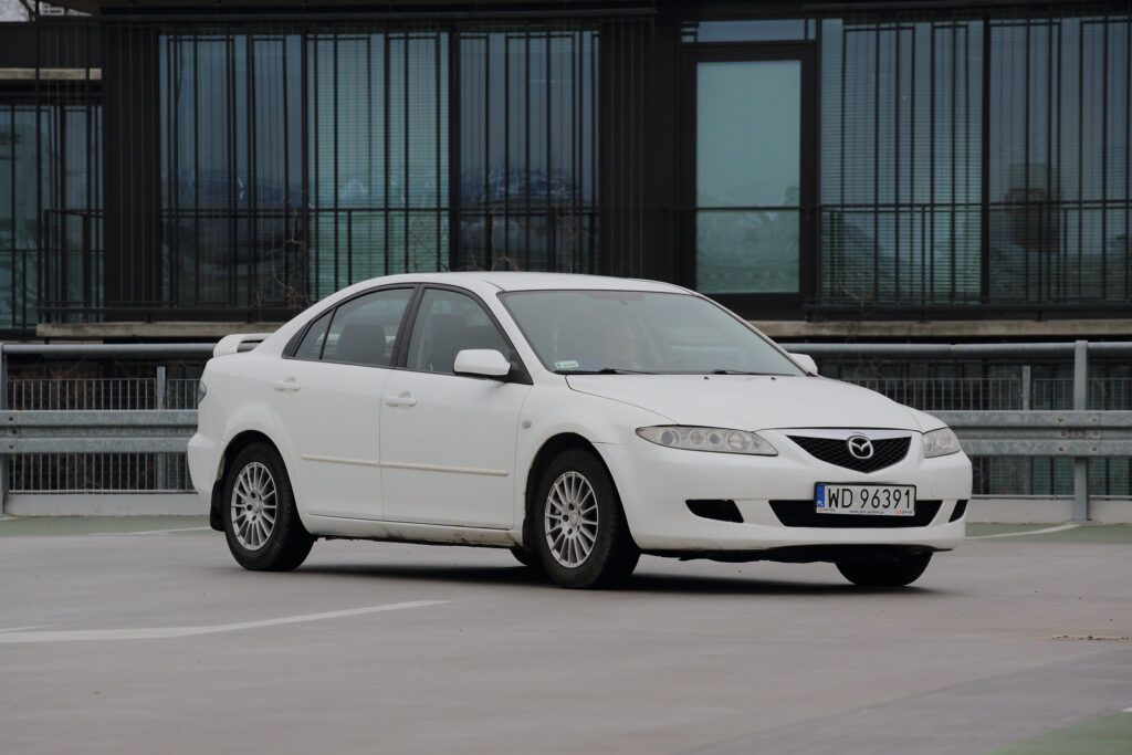 Żarówki Mazda 6 (I) jakie potrzebne do wymiany?