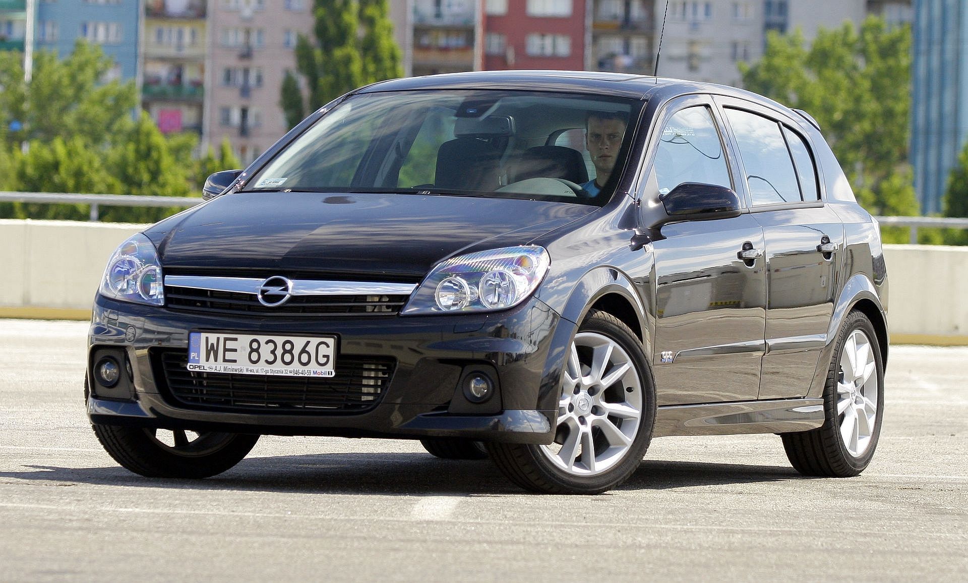 Żarówki Opel Astra (H) jakie potrzebne do wymiany?