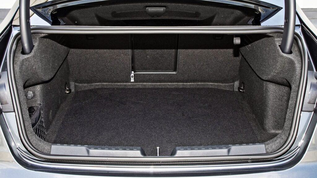 Audi A3 Limousine - bagażnik